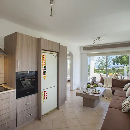 فيلة Monte Elias Suite بروتاراس